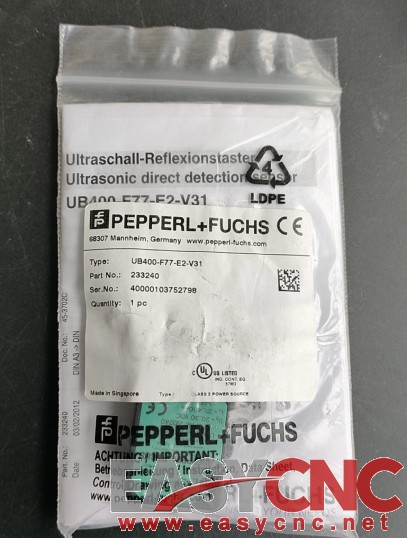 233240 UB400-F77-E2-V31 Pepperl + Fuchs ultrasonic sensor NEW