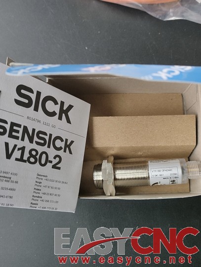 6041807 VTE180-2P42442 SICK Photoelectric Sensor New