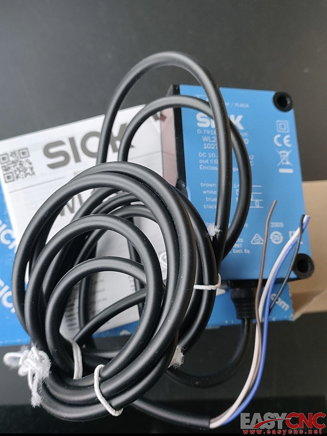 1027784 WL23-2P1130 SICK Photoelectric switch sensor NEW