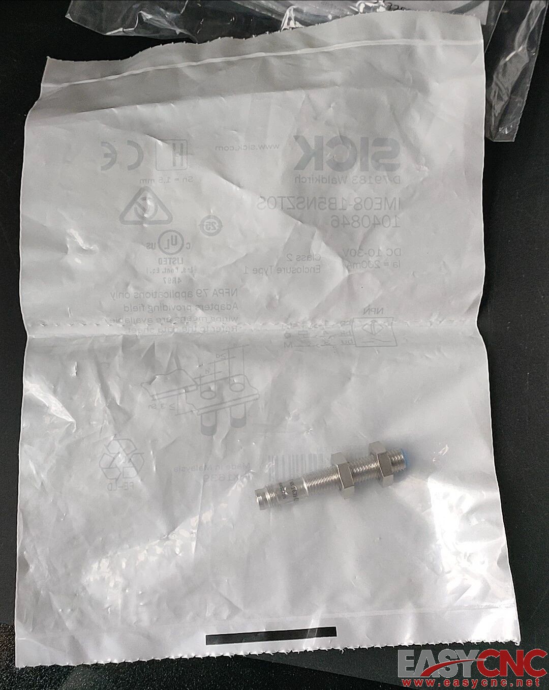 1040846 IME08-1B5NSZT0S SICK proximity sensor NEW