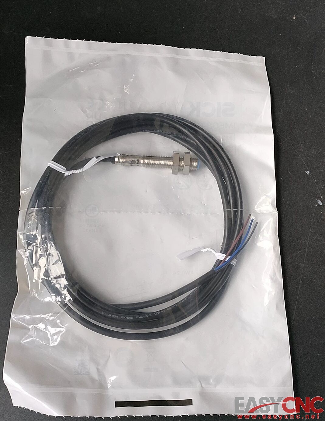 1040872 IME08-02BPSZW2S SICK proximity switch sensor NEW