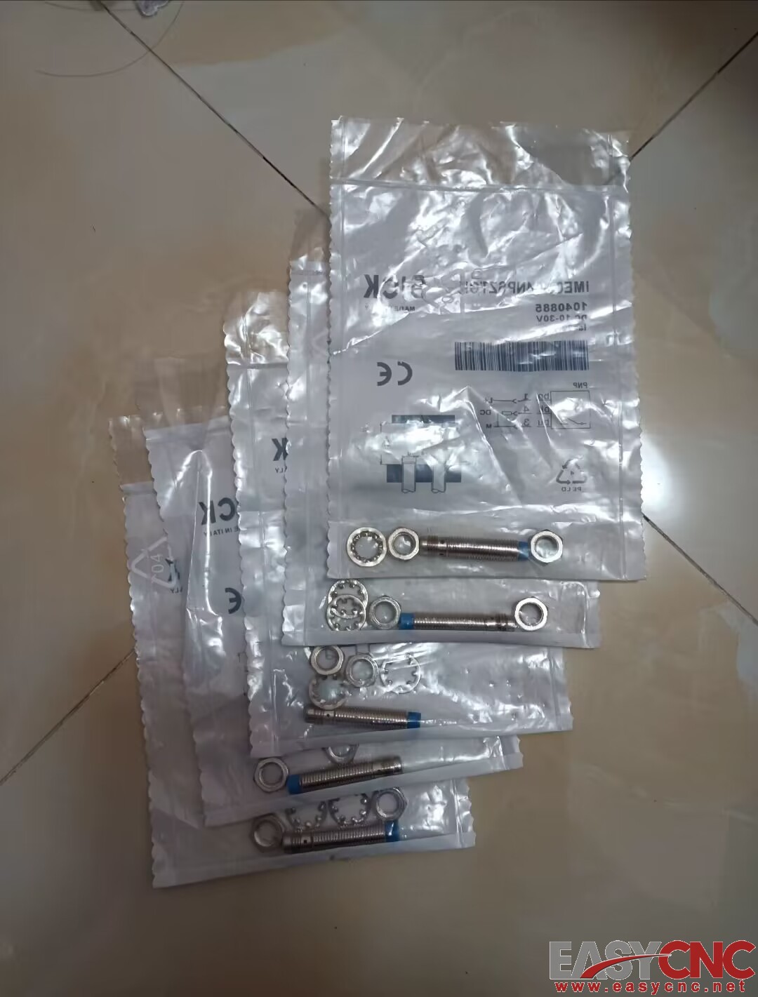 1040885 IME08-04NPSZT0K SICK proximity switch sensor NEW