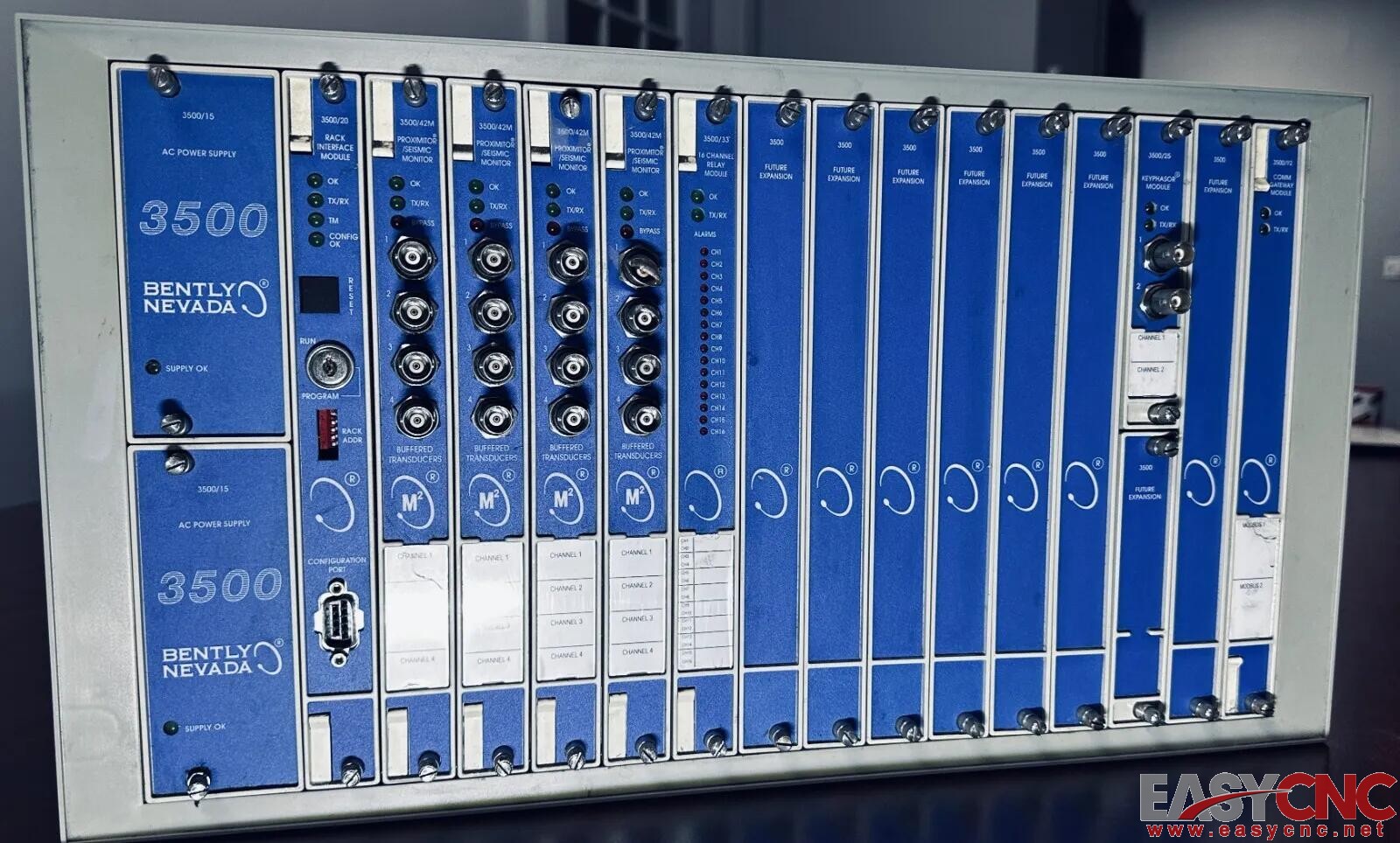 3500/05-01-01-00-00-00 Bently Nevada Vibration Monitor system Used