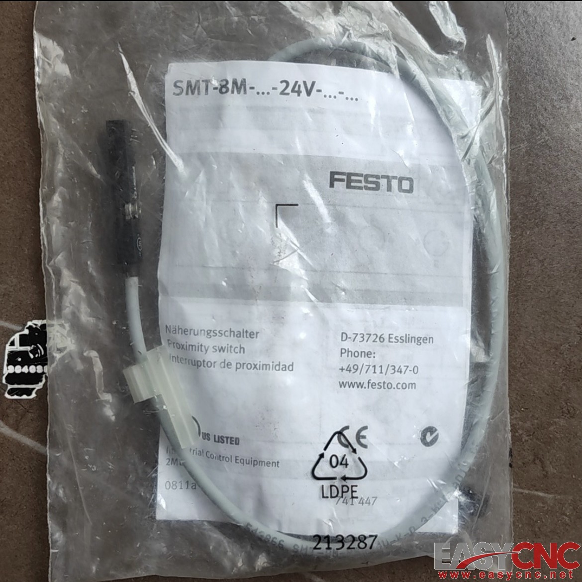 574337 SMT-8M-A-PS-24V-E-0.3-M12 FESTO Magnetic switch New And Original