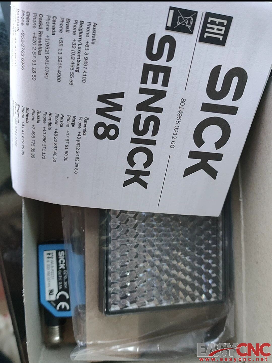 6033182 WL8-P2231 SICK photoelectric switch sensor New