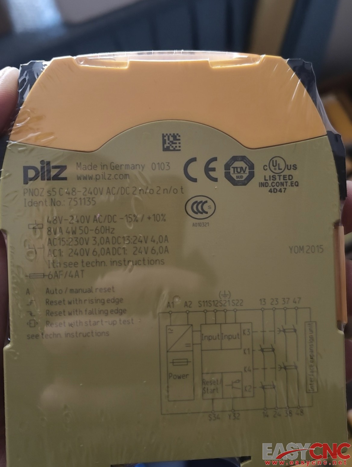 751135 PNOZ s5 C Pilz Safety Relay New And Original