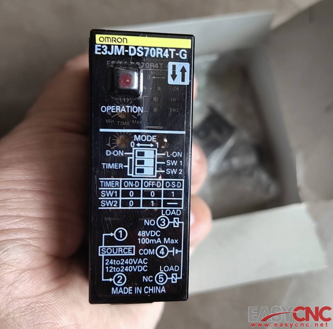 E3JM-DS70R4T-G Omron Photoelectric Switch New And Original