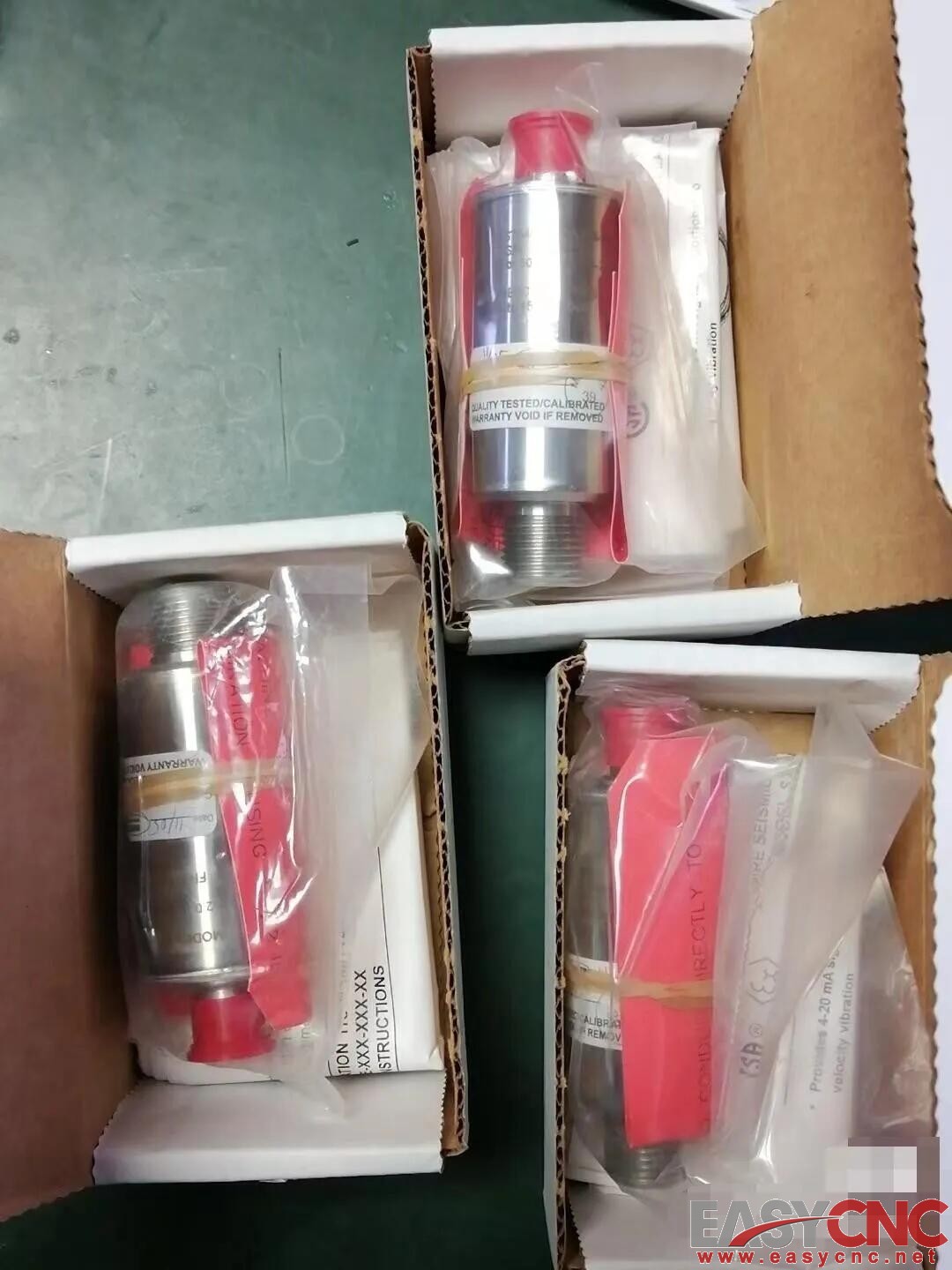 ST5484E-123-114-00 Metrix Seismic Vibration Transmitter New