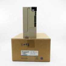 SGDV-330A01A YASKAWA Servo Amplifier Used