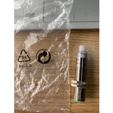 204535 UB1000-18GM75-I-V15 Pepperl + Fuchs ultrasonic sensor NEW