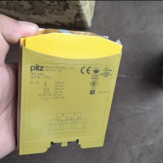 773520 PNOZ mo2p Pilz Safety Relay New And Original