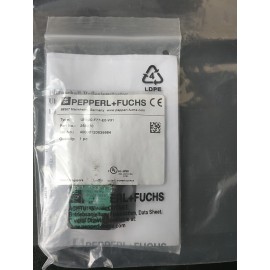 256270 UB100-F77-E0-V31 Pepperl + Fuchs photoelectric sensor NEW