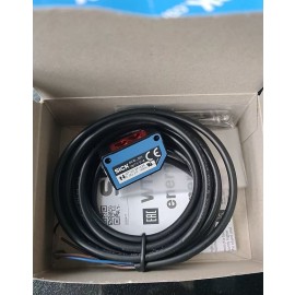 6052372 WT100-2P1439 SICK photoelectric switch New