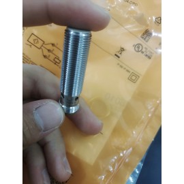 IFT204 IFM photoelectric switch sensor New