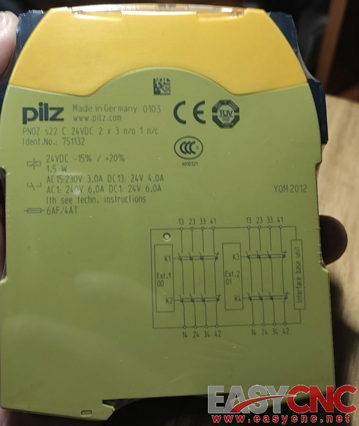 751132 PNOZ s22 C Pilz Safety Relay New And Original